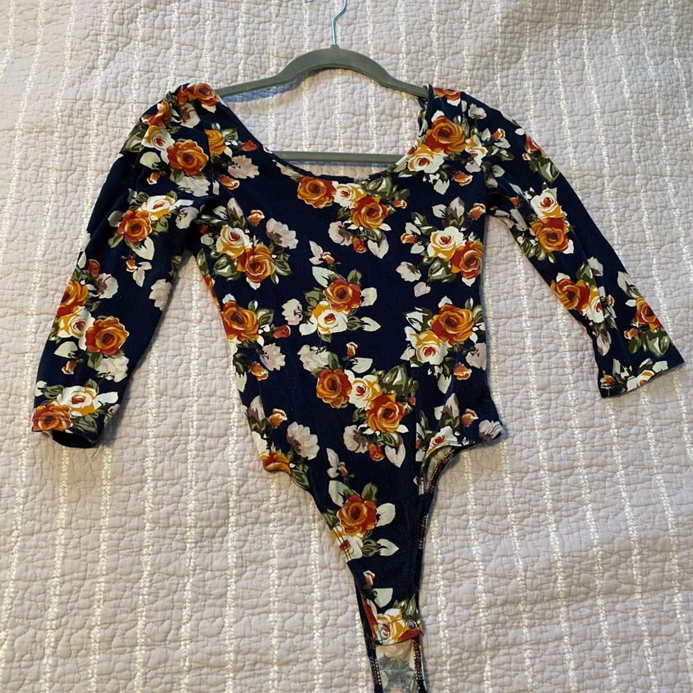 Long sleeve body suit